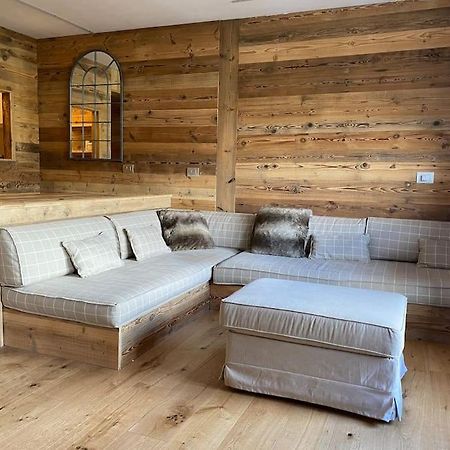 Incantevole Appartamento Stile Chalet Breuil Cervinia Exterior photo