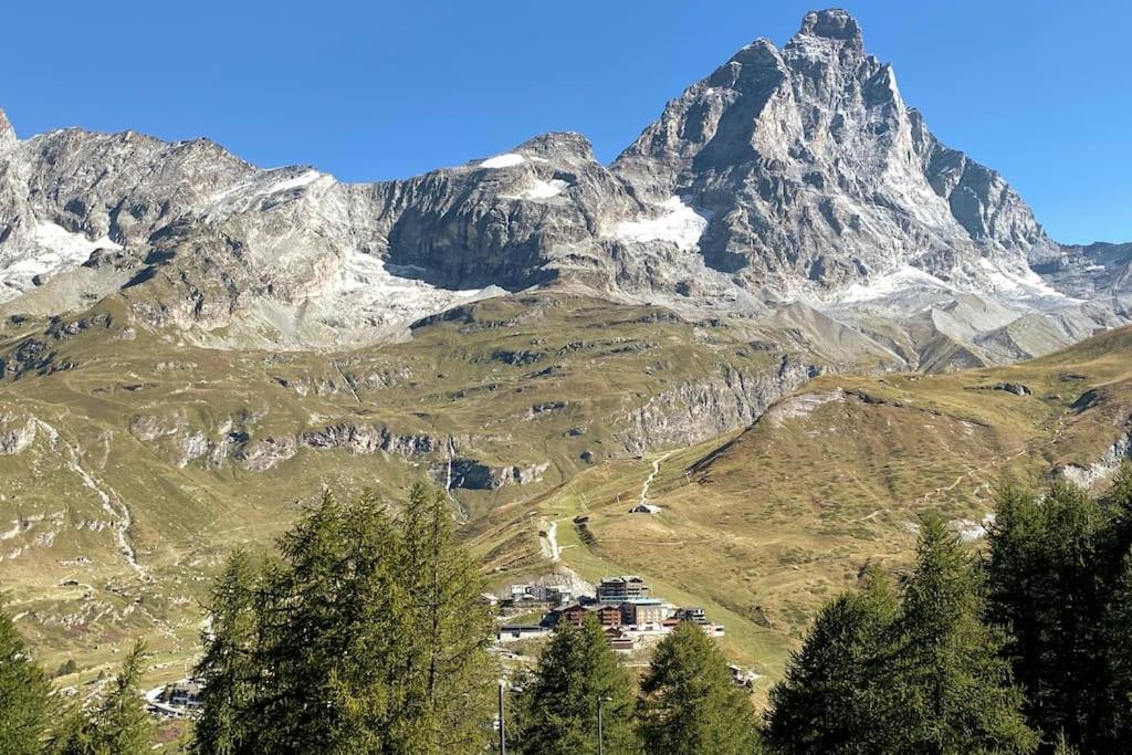 Incantevole Appartamento Stile Chalet Breuil Cervinia Exterior photo